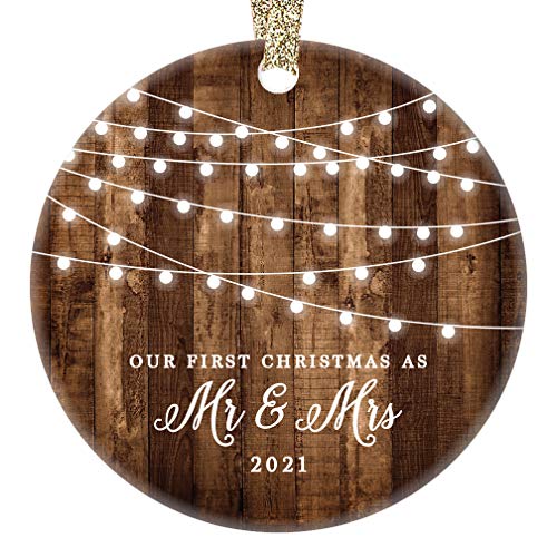 DIGIBUDDHA 2021 First Christmas As Mr Mrs Ornament Rustic 1st Year Married Newlyweds 3 Flat Circle Porcelain Ceramic Ornament W Glossy Glaze Gold Ribbon Gift Box OR003002 Delfino 0