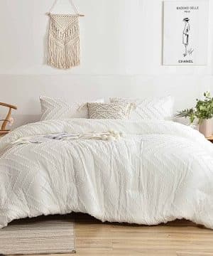 Farmhouse White Comforters