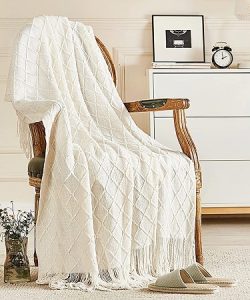 White Farmhouse Blankets