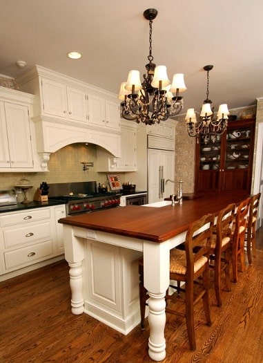 Traditional-Symmetry-by-Kitchen-Direct-Inc